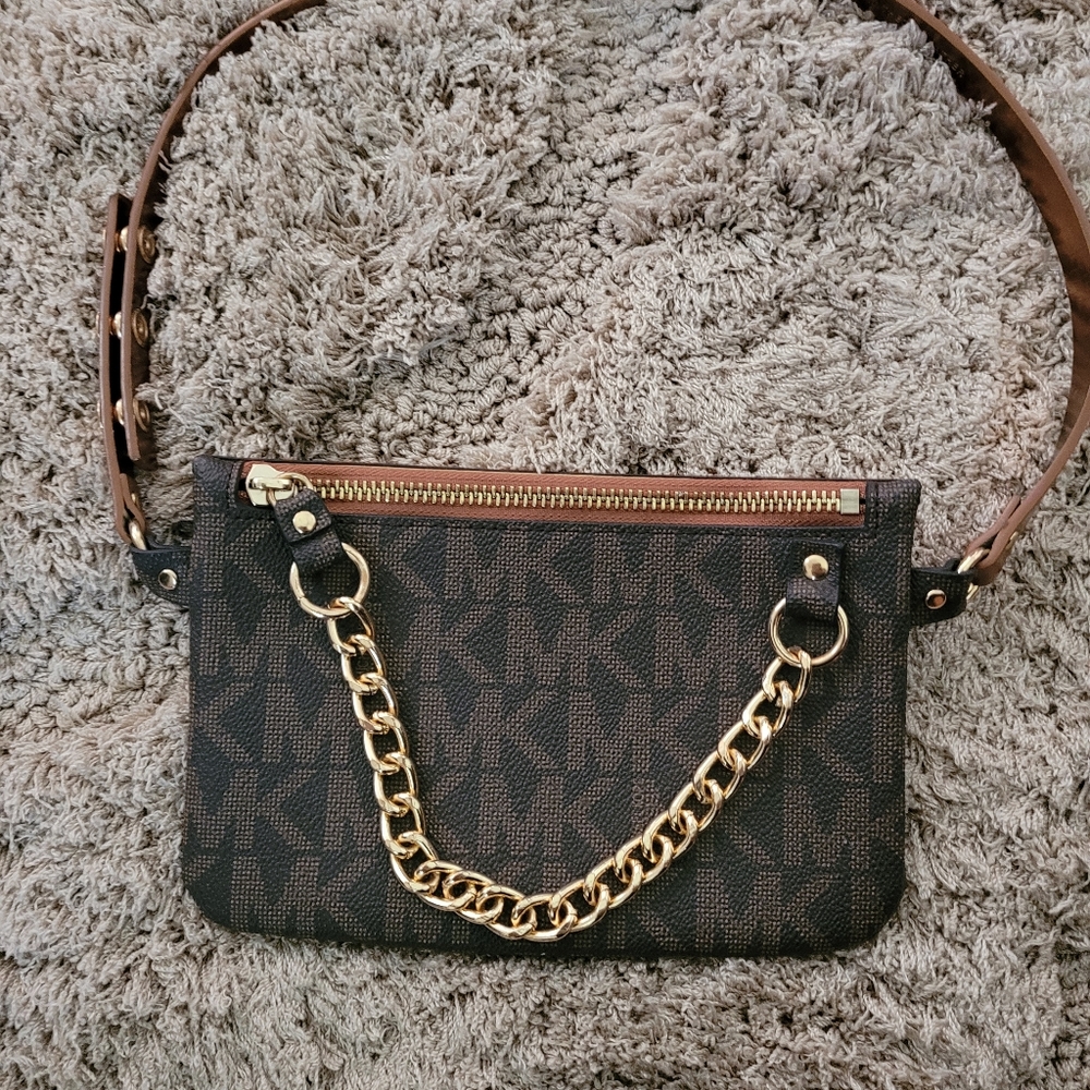 Fanny pack